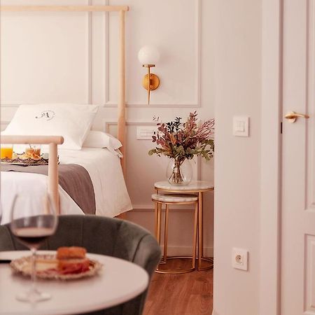 Aniana Alojamiento Boutique Logrono Luaran gambar