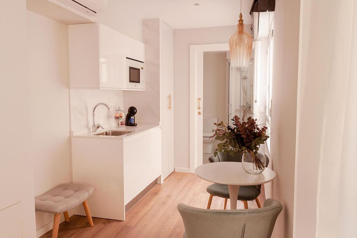 Aniana Alojamiento Boutique Logrono Luaran gambar