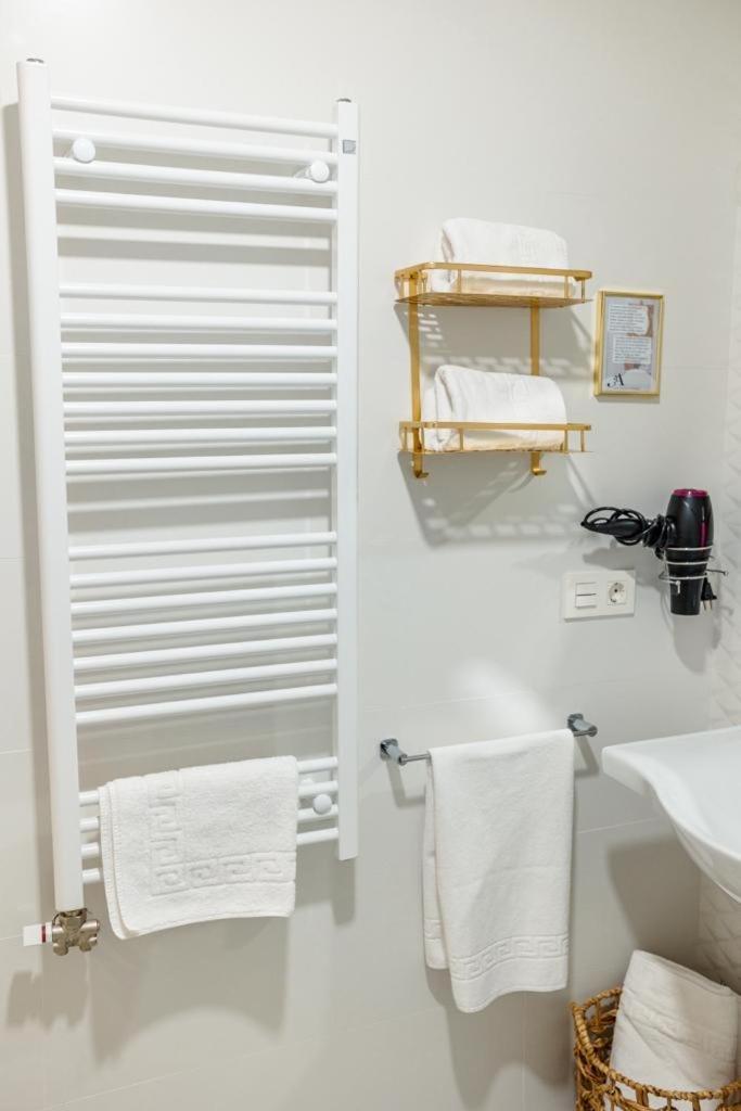 Aniana Alojamiento Boutique Logrono Luaran gambar